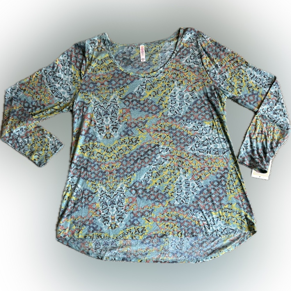 LuLaRoe Patterned Long Sleeve Lynnae Top